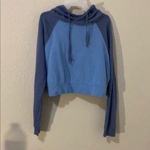 women’s cropped hoodie